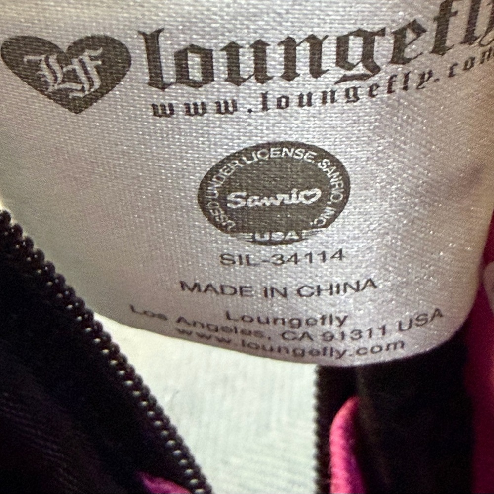 Lounge fly loves Hello Kitty, black patent leather dome handbag from 2012 - Picture 15 of 16